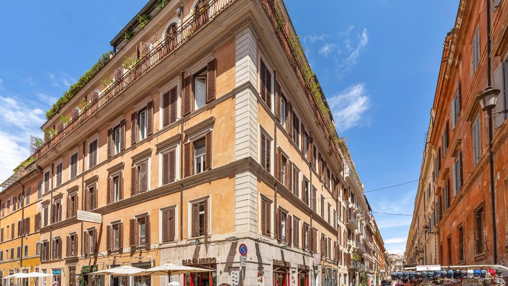 Spanish Steps Modern Gem ローマ イタリア